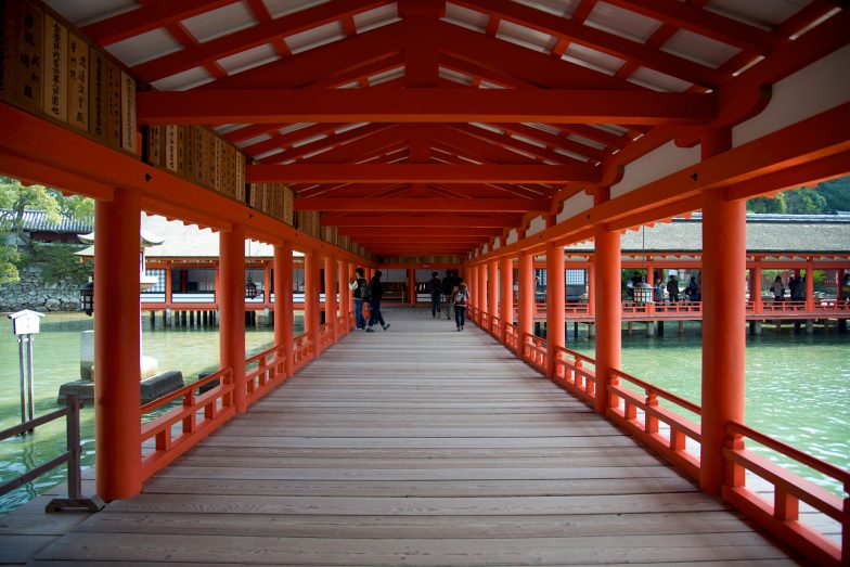 嚴鳥神社